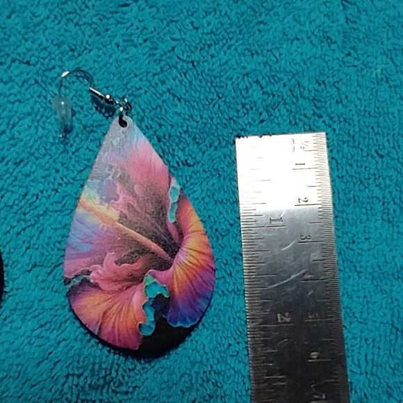 Cute multicolored colorful wire dangle earrings flower floral blue pink yellow - Picture 2 of 3